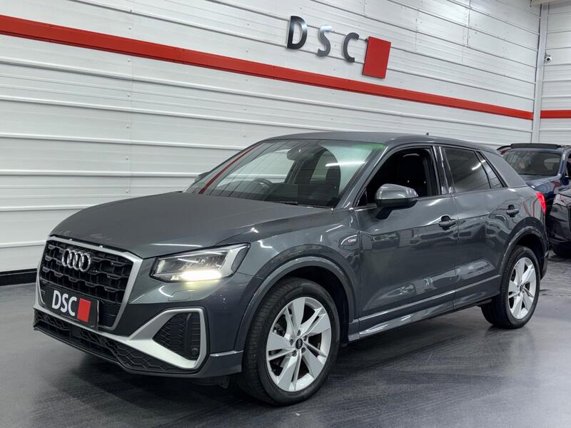 AUDI Q2 2.0 TDI 30 S line